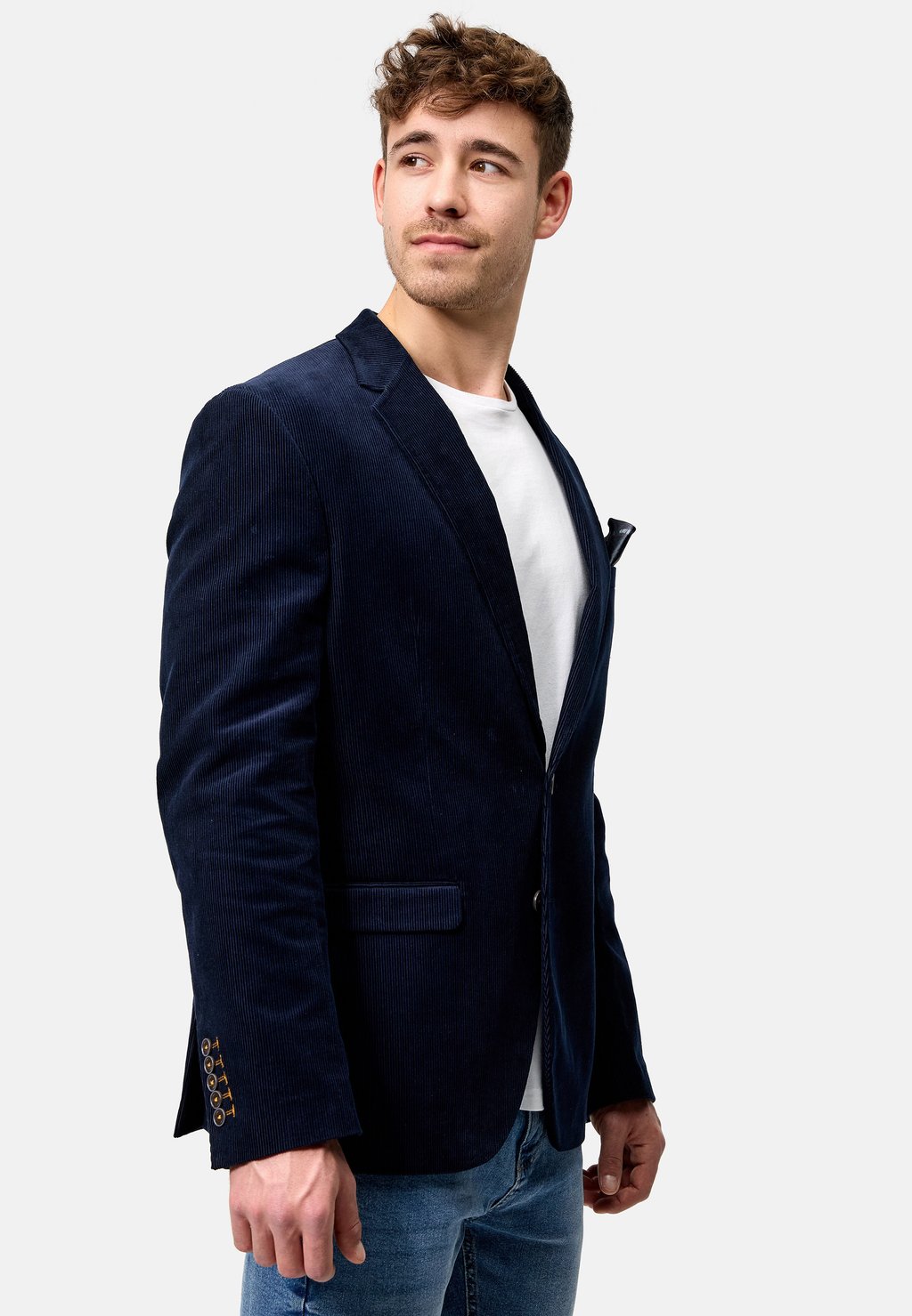 Пиджак-блейзер SAKKO BENJAMIN Jeff, темно-синий
Пиджак-блейзер SAKKO BENJAMIN Jeff, темно-синий