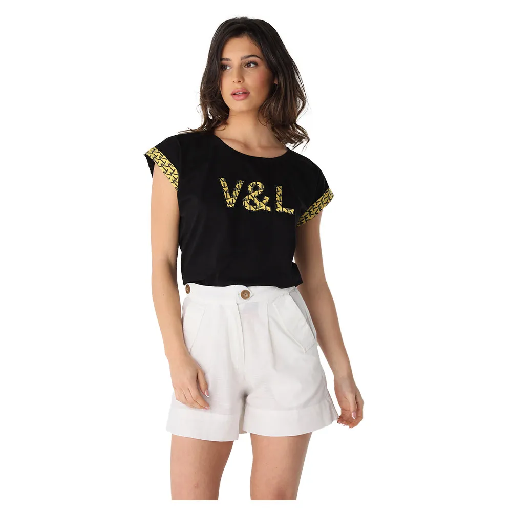 Шорты Victorio & Lucchino 9153, белый
Шорты Victorio & Lucchino 9153, белый