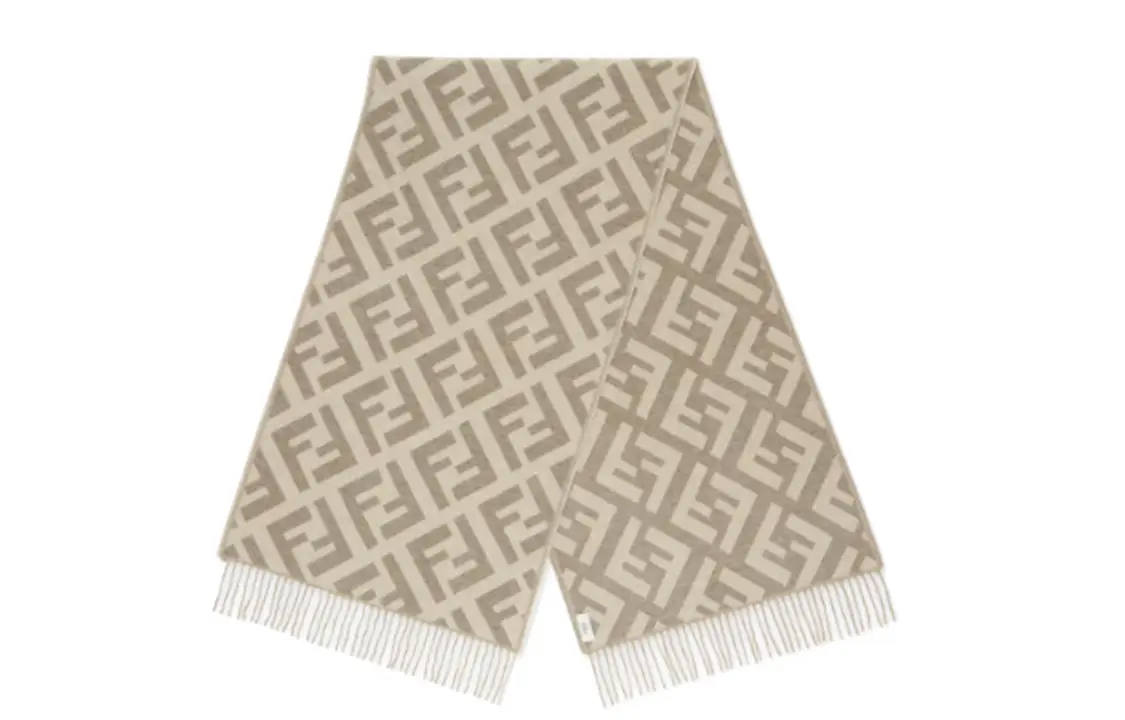 Футболка с вязаным узором Женская Голубино-серый FENDI
Футболка с вязаным узором Женская Голубино-серый FENDI