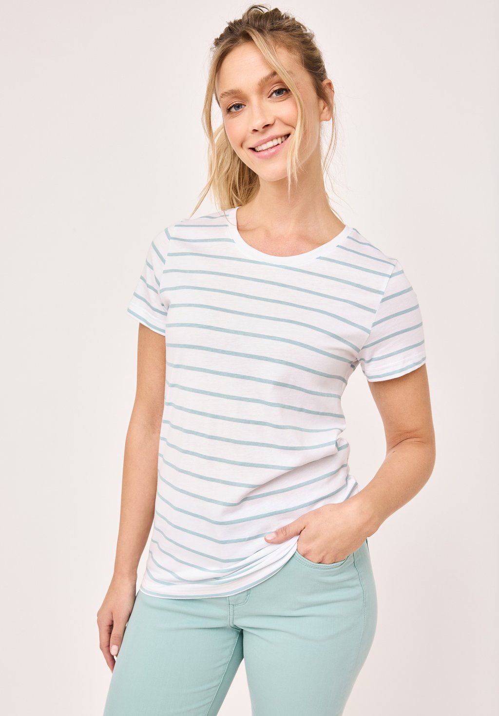 Футболка с принтом SHORT SLEEVE RUNDHALS Paddock's, бирюзовый
Футболка с принтом SHORT SLEEVE RUNDHALS Paddock's, бирюзовый