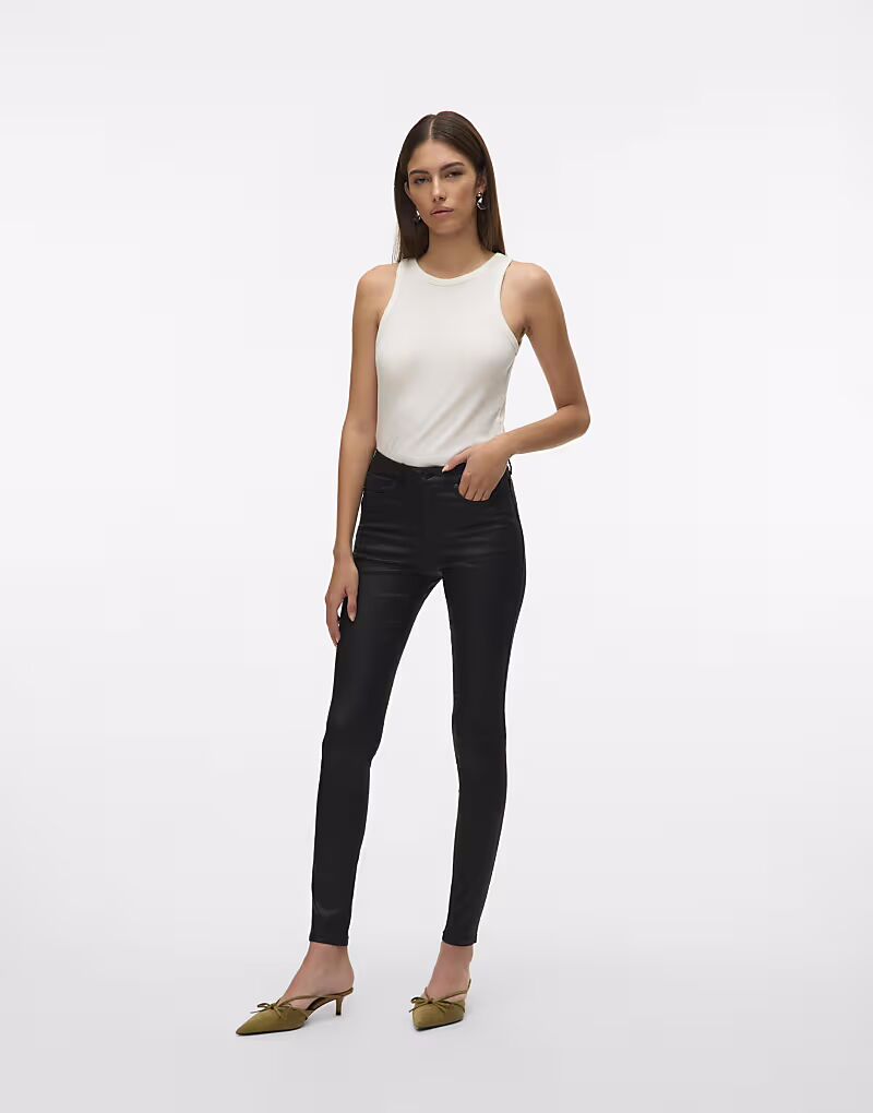Джинсы Vero Moda Skinny fit черного цвета
Джинсы Vero Moda Skinny fit черного цвета
