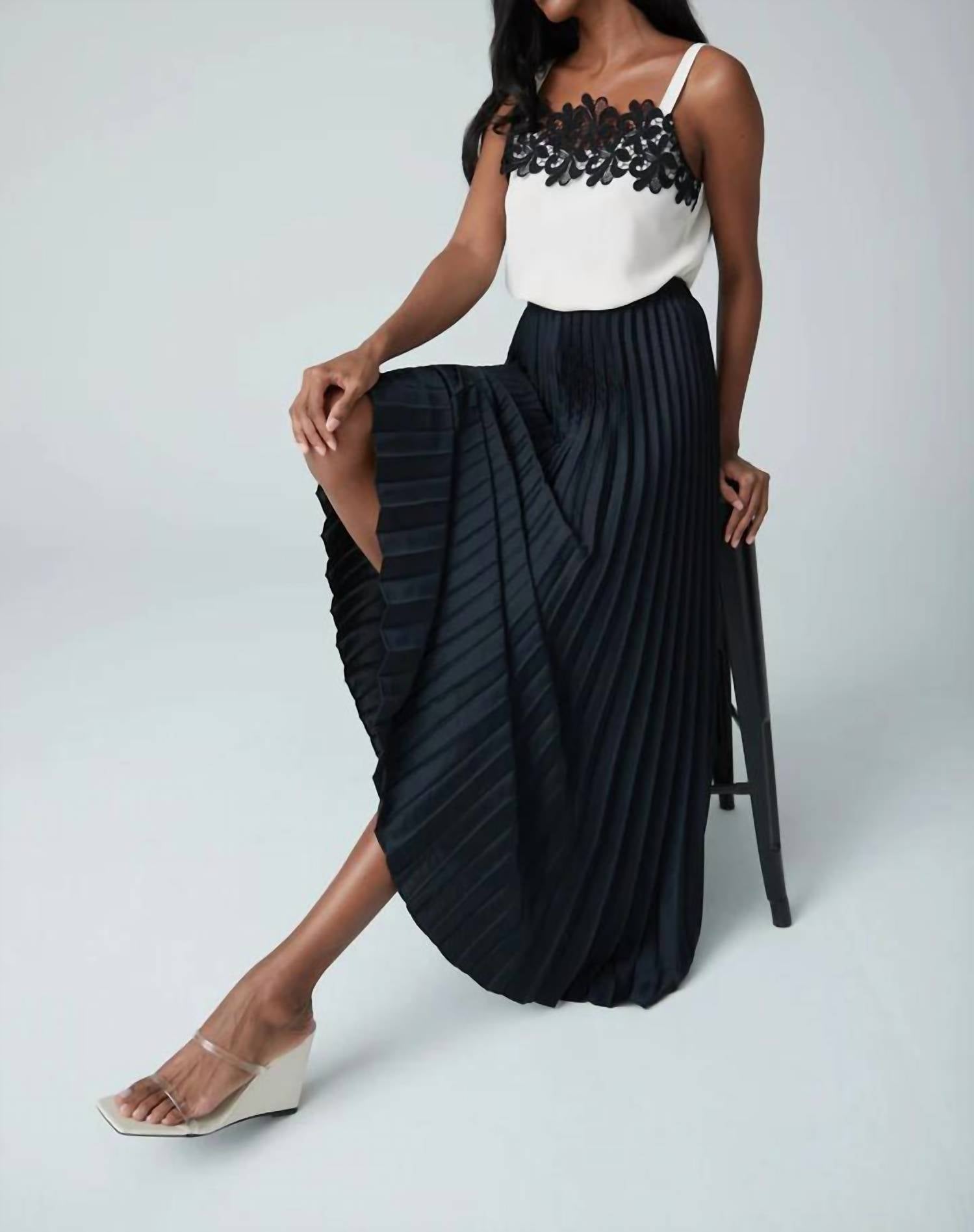 Кружевная вставка, майка на кости Iris Setlakwe, цвет bone
Кружевная вставка, майка на кости Iris Setlakwe, цвет bone