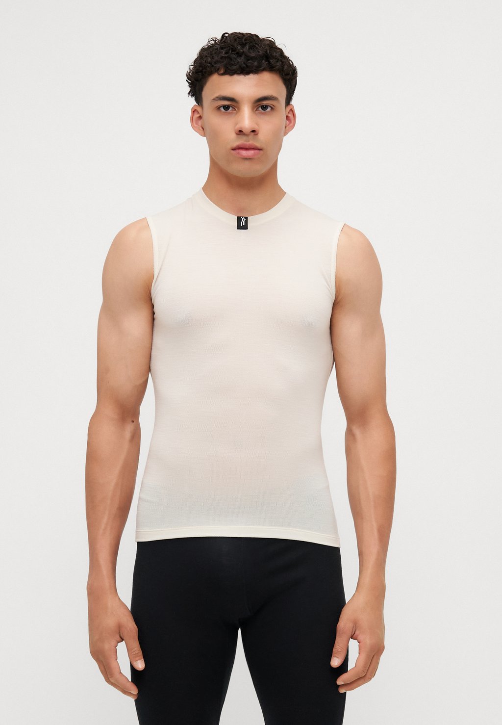 Нижняя рубашка ARC SLEEVELESS BASE LAYER Le Col, белый
Нижняя рубашка ARC SLEEVELESS BASE LAYER Le Col, белый