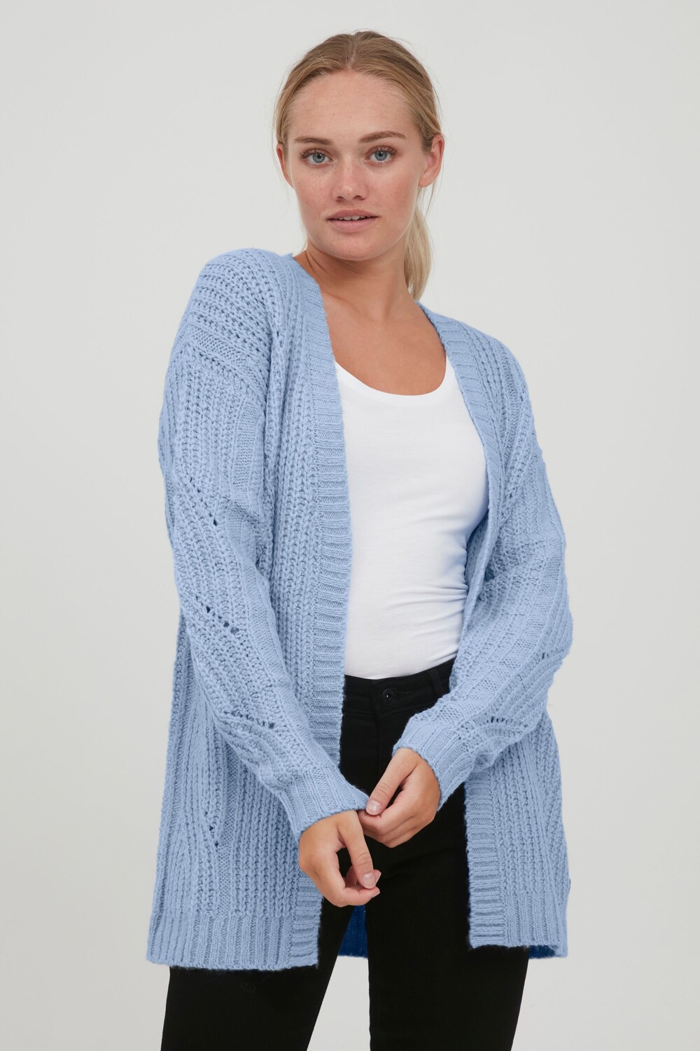 Кардиган Oxmo Strickjacke, синий
Кардиган Oxmo Strickjacke, синий