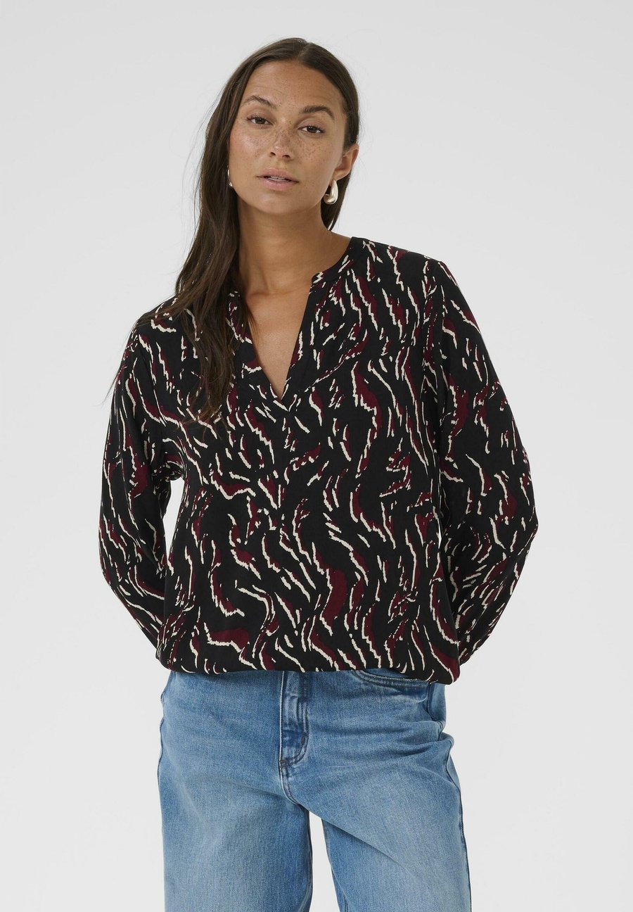Блуза Kaffe DITTE, Black Windsor W Graphic Animal/Black
Блуза Kaffe DITTE, Black Windsor W Graphic Animal/Black