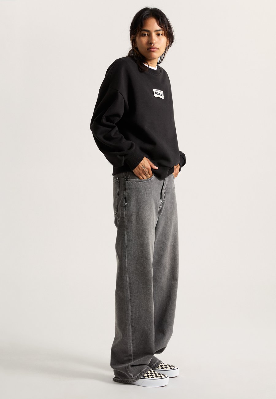 Толстовка Vans Sweatshirt, Black
Толстовка Vans Sweatshirt, Black