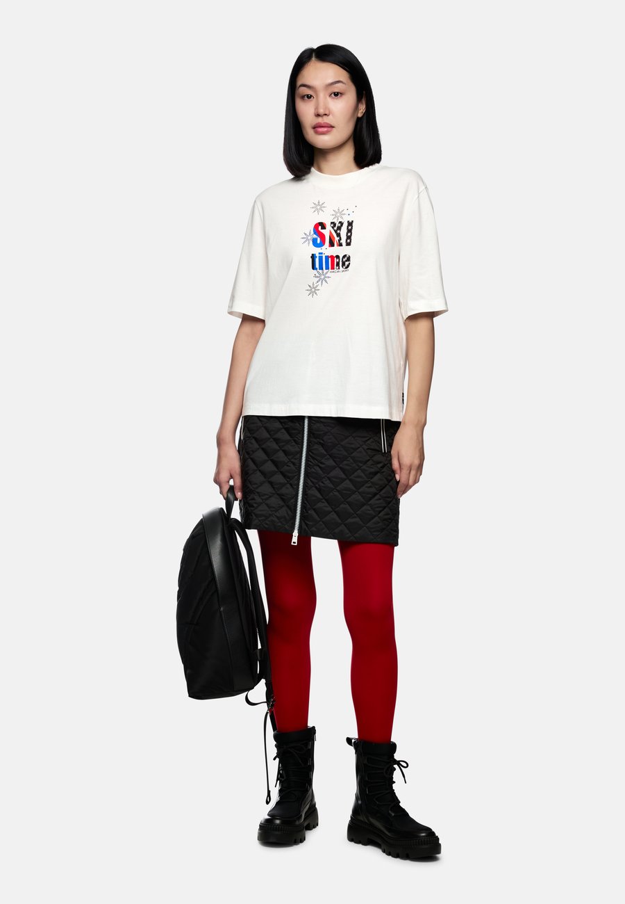 Футболка Marc Cain Print T-shirt, Off-White/White, Белый, Футболка Marc Cain Print T-shirt, Off-White/White
Футболка Marc Cain Print T-shirt, Off-White/White, Белый, Футболка Marc Cain Print T-shirt, Off-White/White