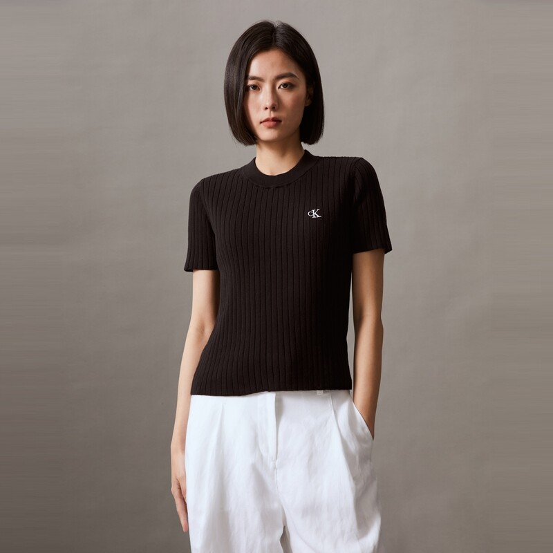 Cвитер Calvin Klein Jeans узкого кроя, черный
Cвитер Calvin Klein Jeans узкого кроя, черный