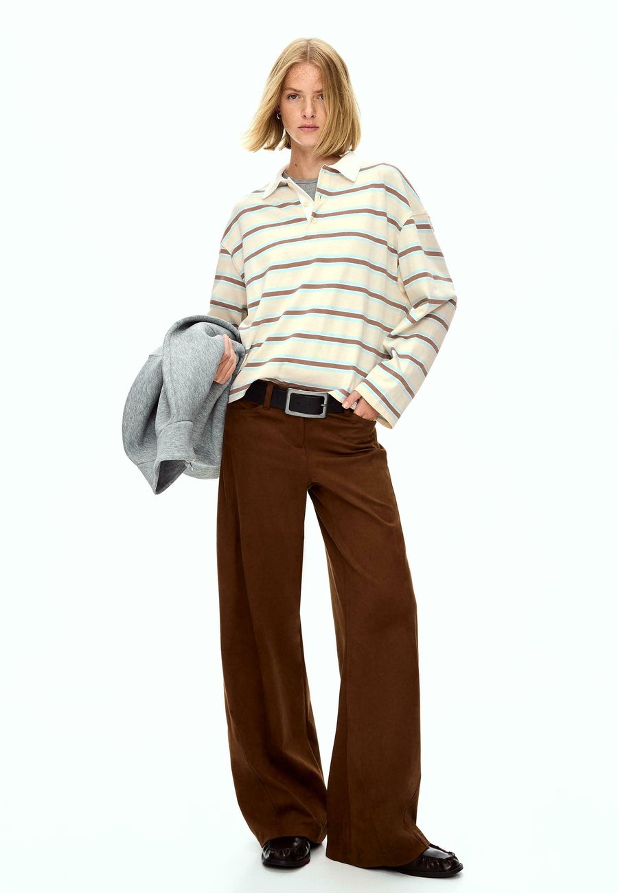 Топ Bershka Long sleeved top, Beige
Топ Bershka Long sleeved top, Beige