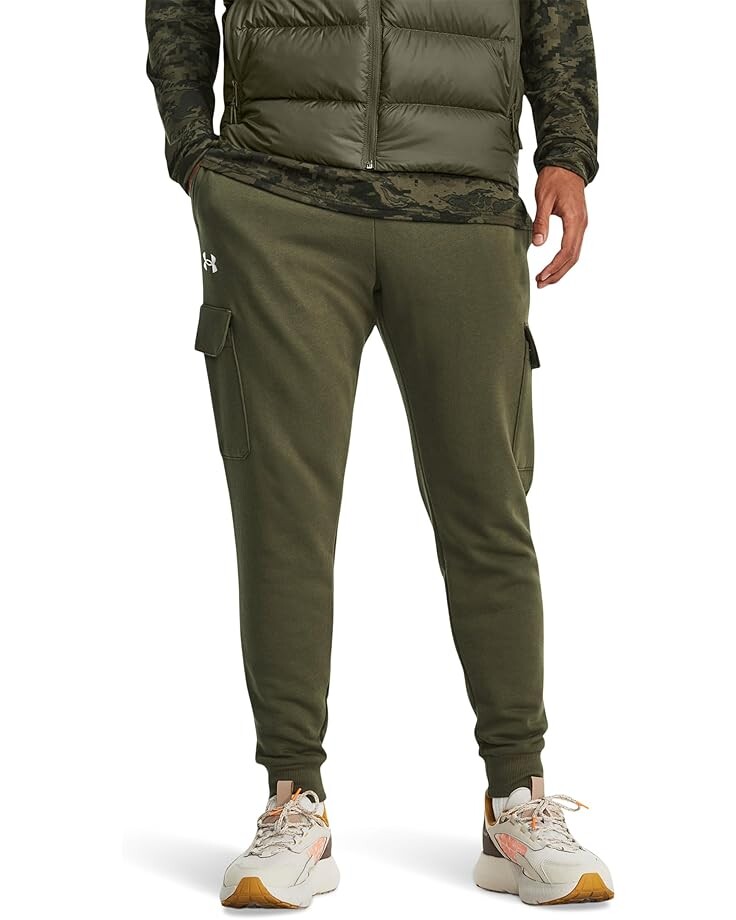 Брюки Under Armour Rival Fleece Cargo Joggers, цвет Marine OD Green/White
Брюки Under Armour Rival Fleece Cargo Joggers, цвет Marine OD Green/White