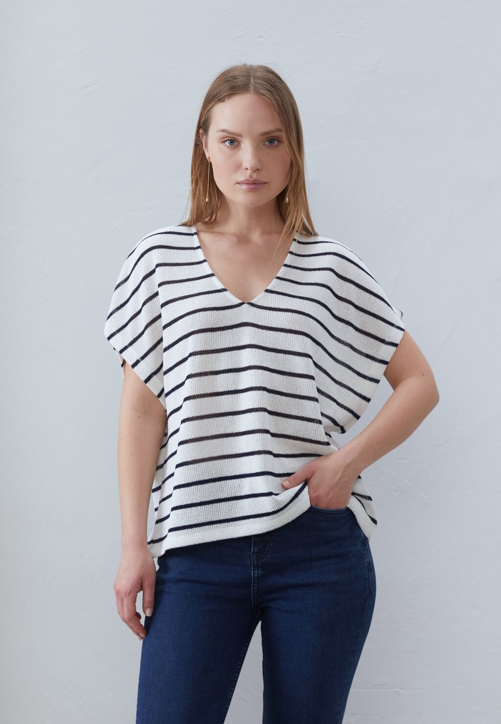 Базовая футболка Anna Field, кремовый
Базовая футболка Anna Field, кремовый