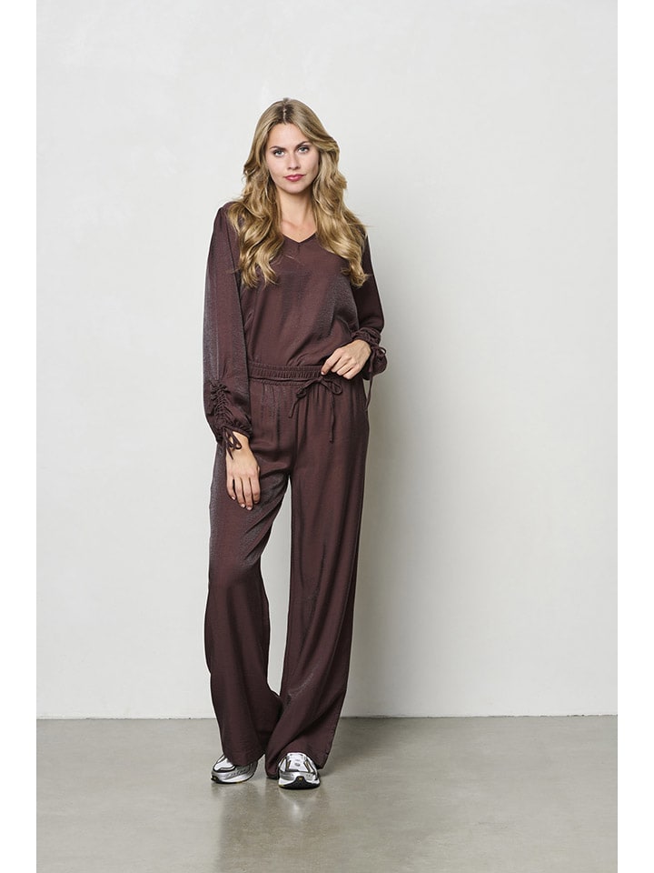 &Co Woman Брюки «Солана» коричневого цвета
&Co Woman Брюки «Солана» коричневого цвета