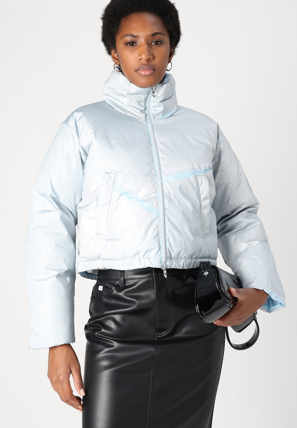 Зимняя куртка Diesel, синий деним
Зимняя куртка Diesel, синий деним