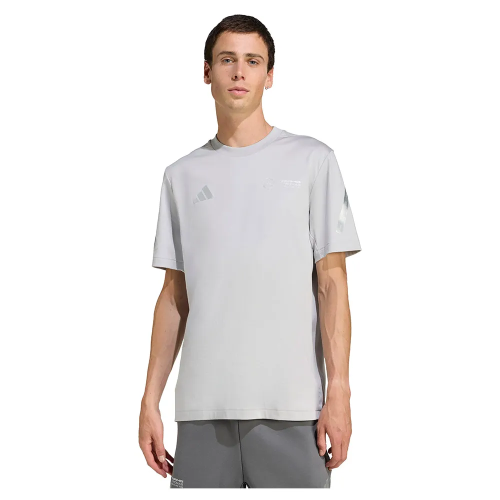 Футболка с коротким рукавом adidas Mercedes-AMG Petronas Formula One Team Silver Arrows, серый
Футболка с коротким рукавом adidas Mercedes-AMG Petronas Formula One Team Silver Arrows, серый
