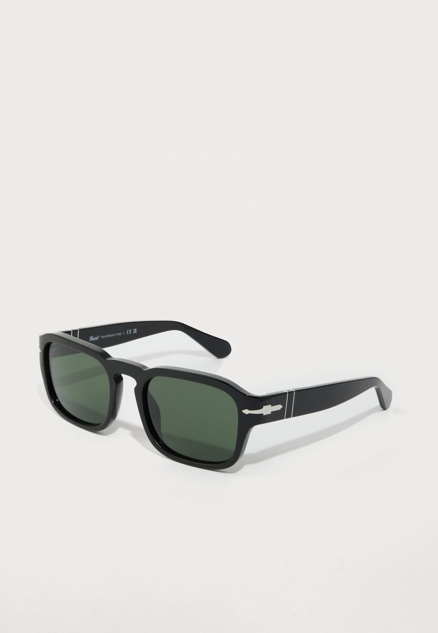 Солнцезащитные очки Persol UNISEX, Black/Green/Black
Солнцезащитные очки Persol UNISEX, Black/Green/Black