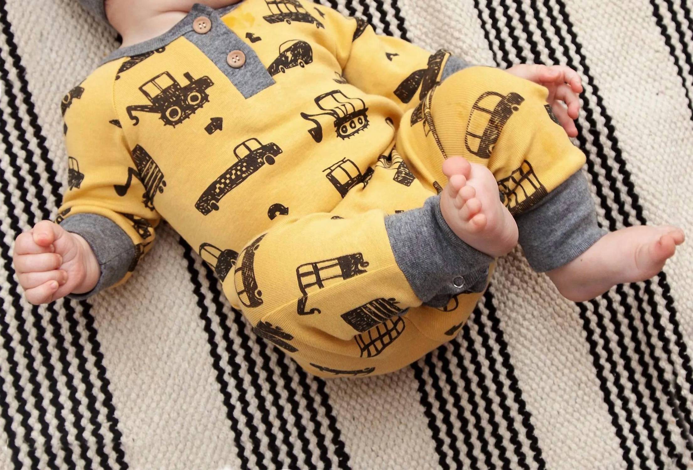 Детский комбинезон с длинными рукавами Keep Truckin для мальчика в желтом/сером цвете Tesa Babe
Детский комбинезон с длинными рукавами Keep Truckin для мальчика в желтом/сером цвете Tesa Babe