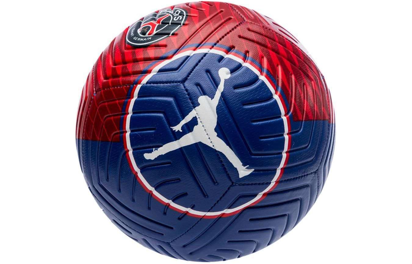 Футбольный мяч Nike
Футбольный мяч Nike