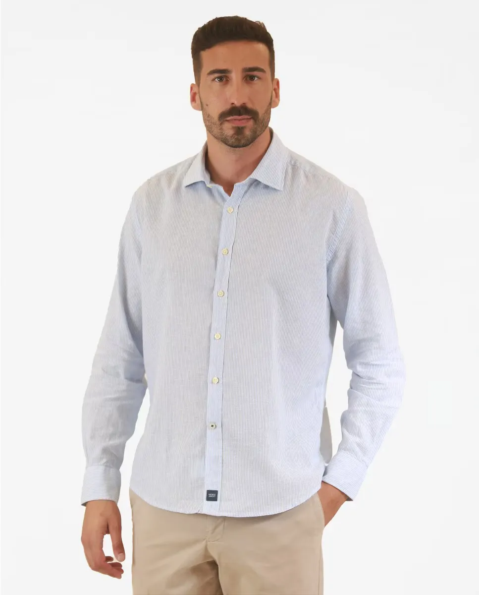 Мягкая приталенная мужская рубашка в белую полоску Wickett Jones, белый
Мягкая приталенная мужская рубашка в белую полоску Wickett Jones, белый