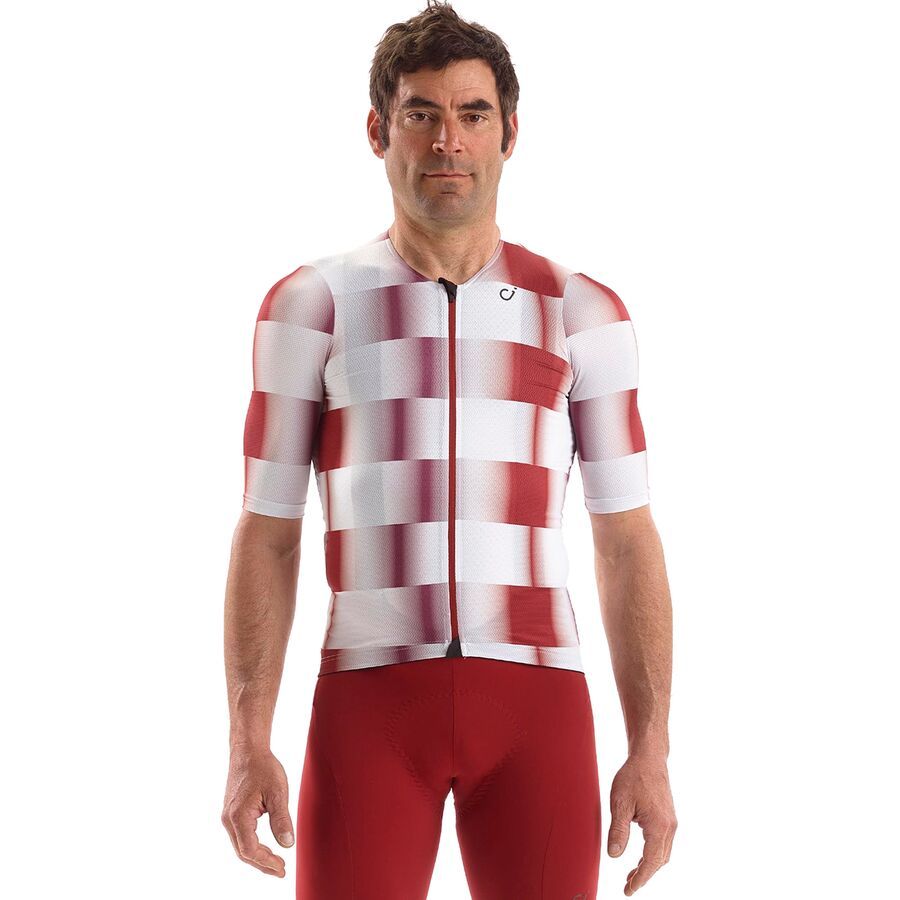 Футболка Velocio Ombre Ultralight Mesh Velocio, Oxide Red
Футболка Velocio Ombre Ultralight Mesh Velocio, Oxide Red