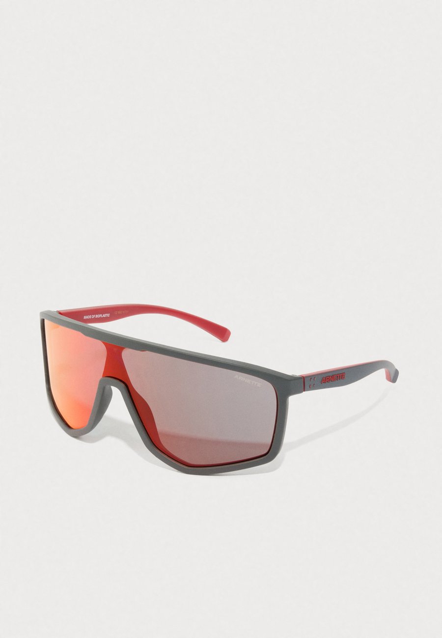 Солнцезащитные очки Arnette STRIPE, Dark Grey/Red/Yellow/Dark Grey
Солнцезащитные очки Arnette STRIPE, Dark Grey/Red/Yellow/Dark Grey