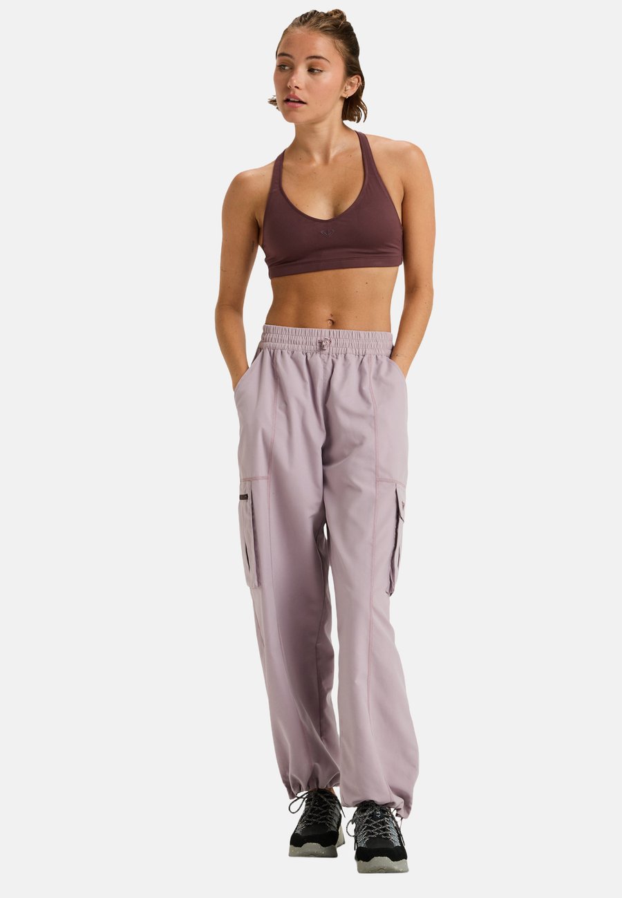 Бюстгальтер Roxy Light support sports bra, Rrf/Dark Red
Бюстгальтер Roxy Light support sports bra, Rrf/Dark Red