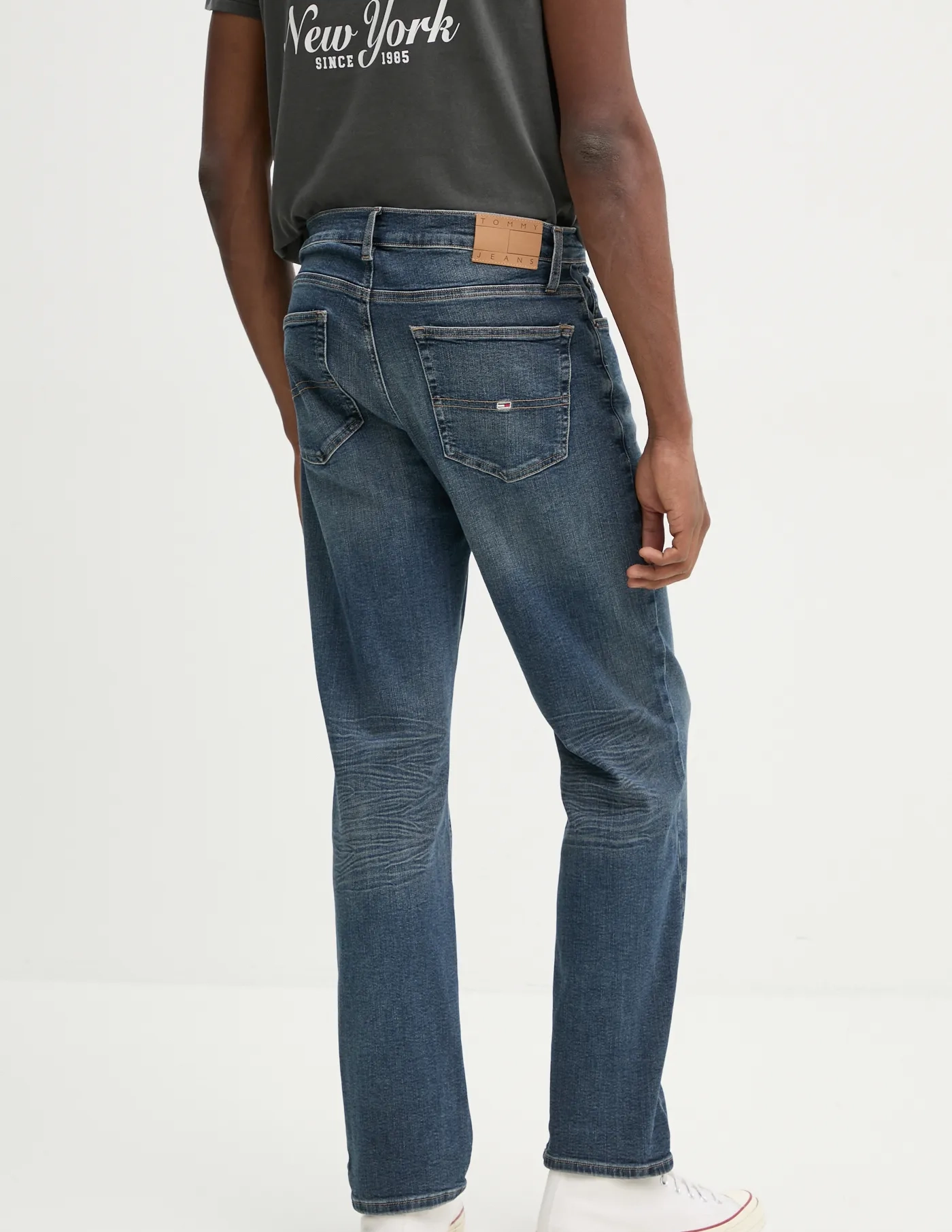 Джинсы Tommy Jeans, синий
Джинсы Tommy Jeans, синий