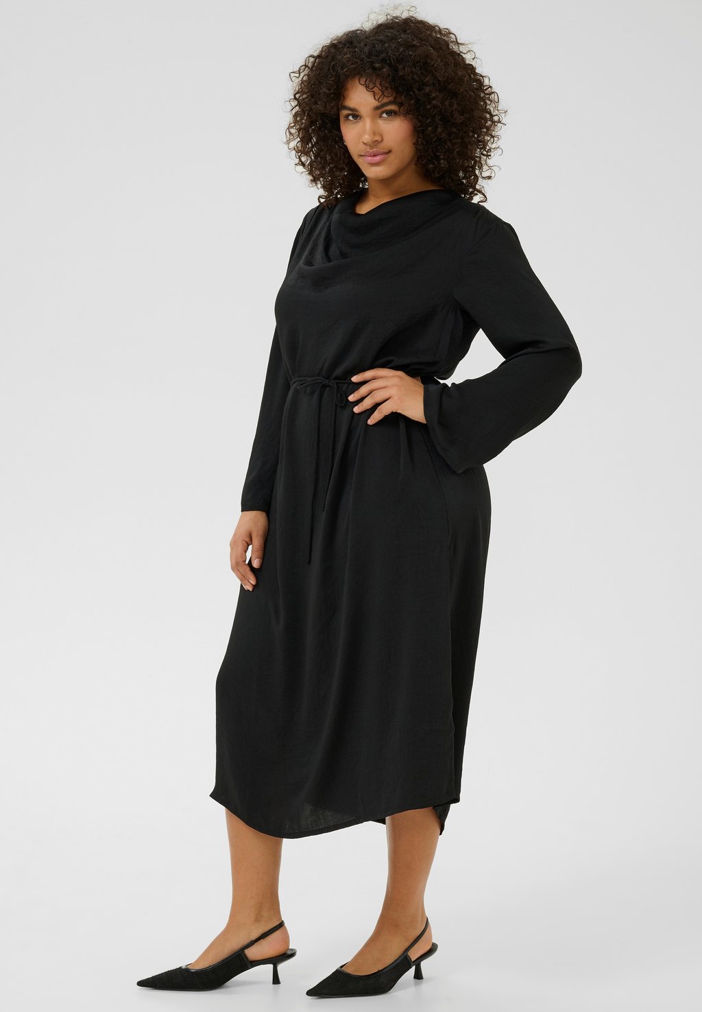 Повседневное платье MERIEL Kaffe Curve, черный
Повседневное платье MERIEL Kaffe Curve, черный