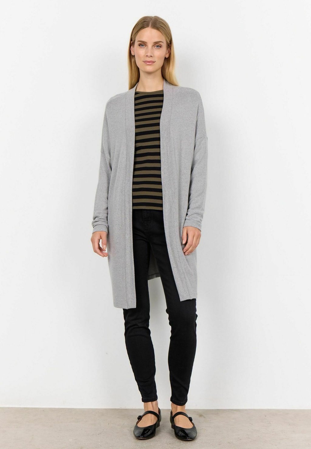 Кардиган BIARA Soyaconcept, серый
Кардиган BIARA Soyaconcept, серый