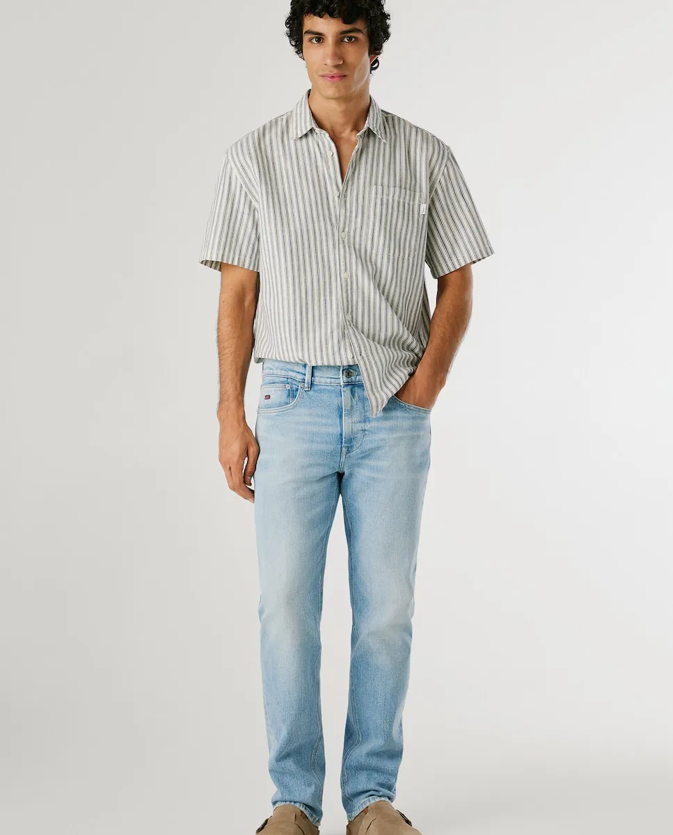 Мужские джинсы Hatch с узкой посадкой и эффектом потертости Pepe Jeans, светло-голубой
Мужские джинсы Hatch с узкой посадкой и эффектом потертости Pepe Jeans, светло-голубой