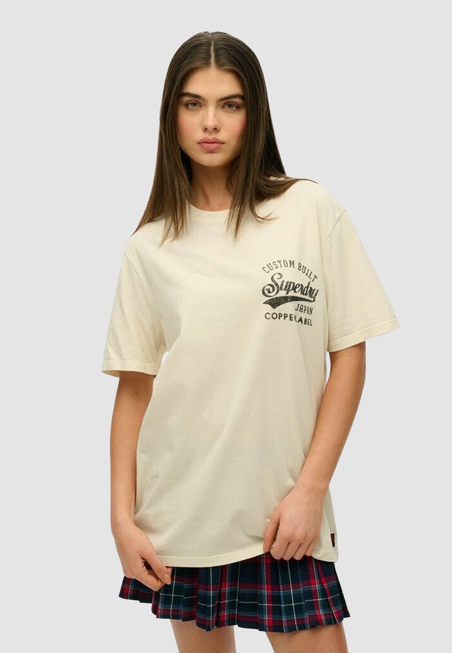 Футболка Superdry & Co COPPER LABEL CHEST GRAPHIC , Rice White/Light Yellow, Белый, Футболка Superdry & Co COPPER LABEL CHEST GRAPHIC , Rice White/Light Yellow
Футболка Superdry & Co COPPER LABEL CHEST GRAPHIC , Rice White/Light Yellow, Белый, Футболка Superdry & Co COPPER LABEL CHEST GRAPHIC , Rice White/Light Yellow