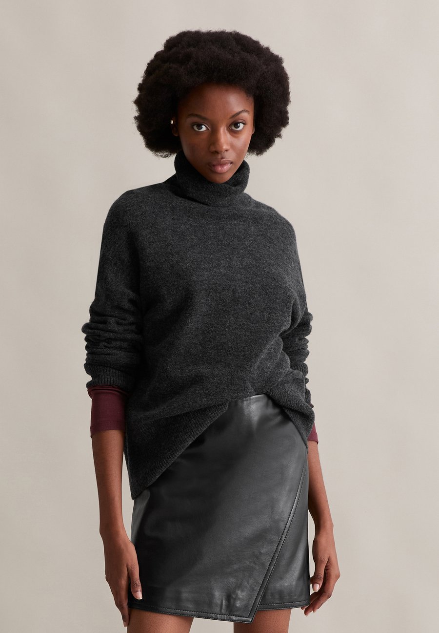 Джемпер Marc O'Polo DENIM Jumper, Anthra Melange/Dark Grey
Джемпер Marc O'Polo DENIM Jumper, Anthra Melange/Dark Grey