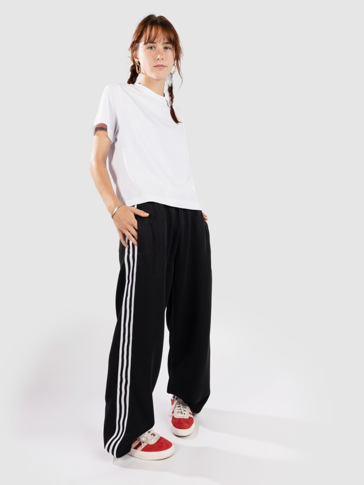 Спортивные брюки adidas Originals Firebird TP Sweatpants, black/white
Спортивные брюки adidas Originals Firebird TP Sweatpants, black/white
