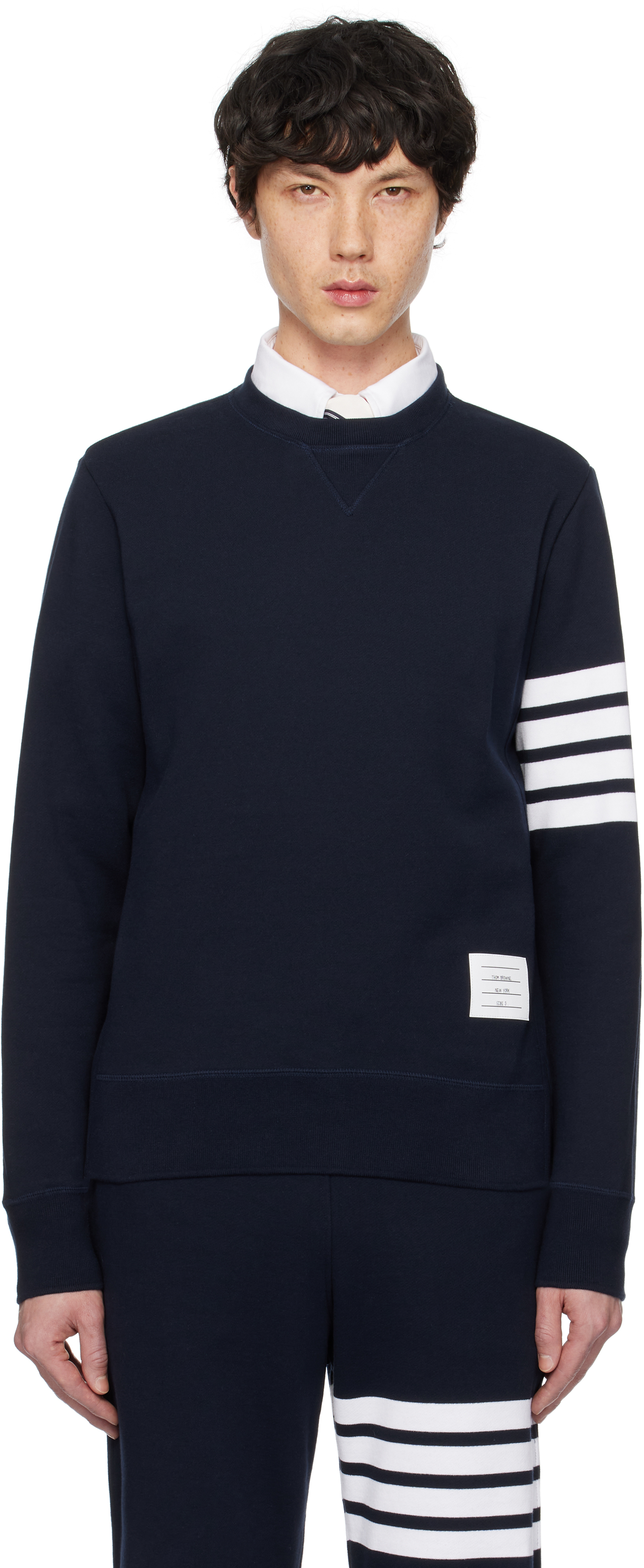 Классический свитшот с петлями на спине и 4 полосками Thom Browne
Классический свитшот с петлями на спине и 4 полосками Thom Browne