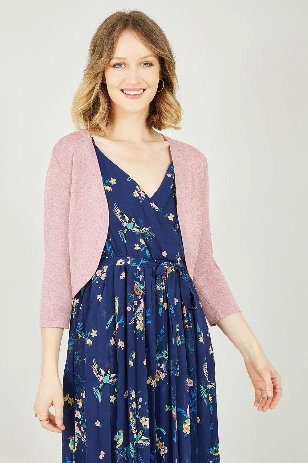 Румяное вязаное болеро Yumi, розовый
Румяное вязаное болеро Yumi, розовый