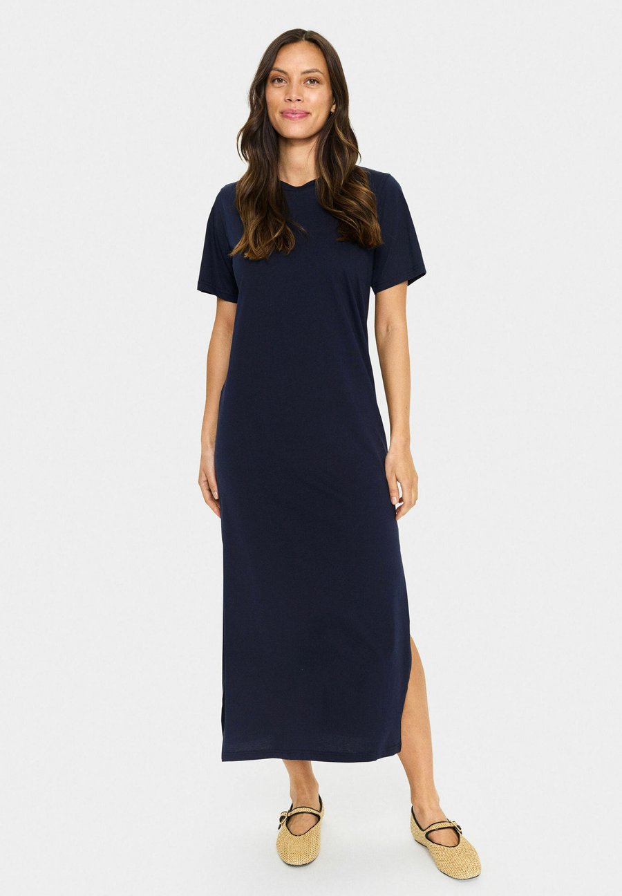 Платье Saint Tropez FARIASZ, Night Sky/Dark Blue
Платье Saint Tropez FARIASZ, Night Sky/Dark Blue