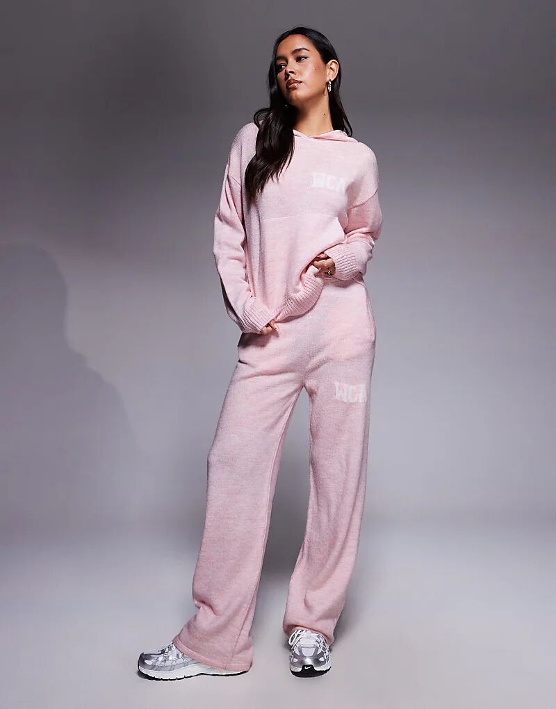 Трикотажные спортивные брюки Weekend Collective Coord с широкими штанинами и университетской графикой в розовом цвете
Трикотажные спортивные брюки Weekend Collective Coord с широкими штанинами и университетской графикой в розовом цвете