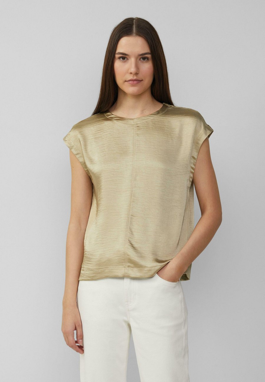 Блуза s.Oliver MIT ÜBERSCHNITTENEN SCHULTERN, Hellbraun/Light Brown
Блуза s.Oliver MIT ÜBERSCHNITTENEN SCHULTERN, Hellbraun/Light Brown