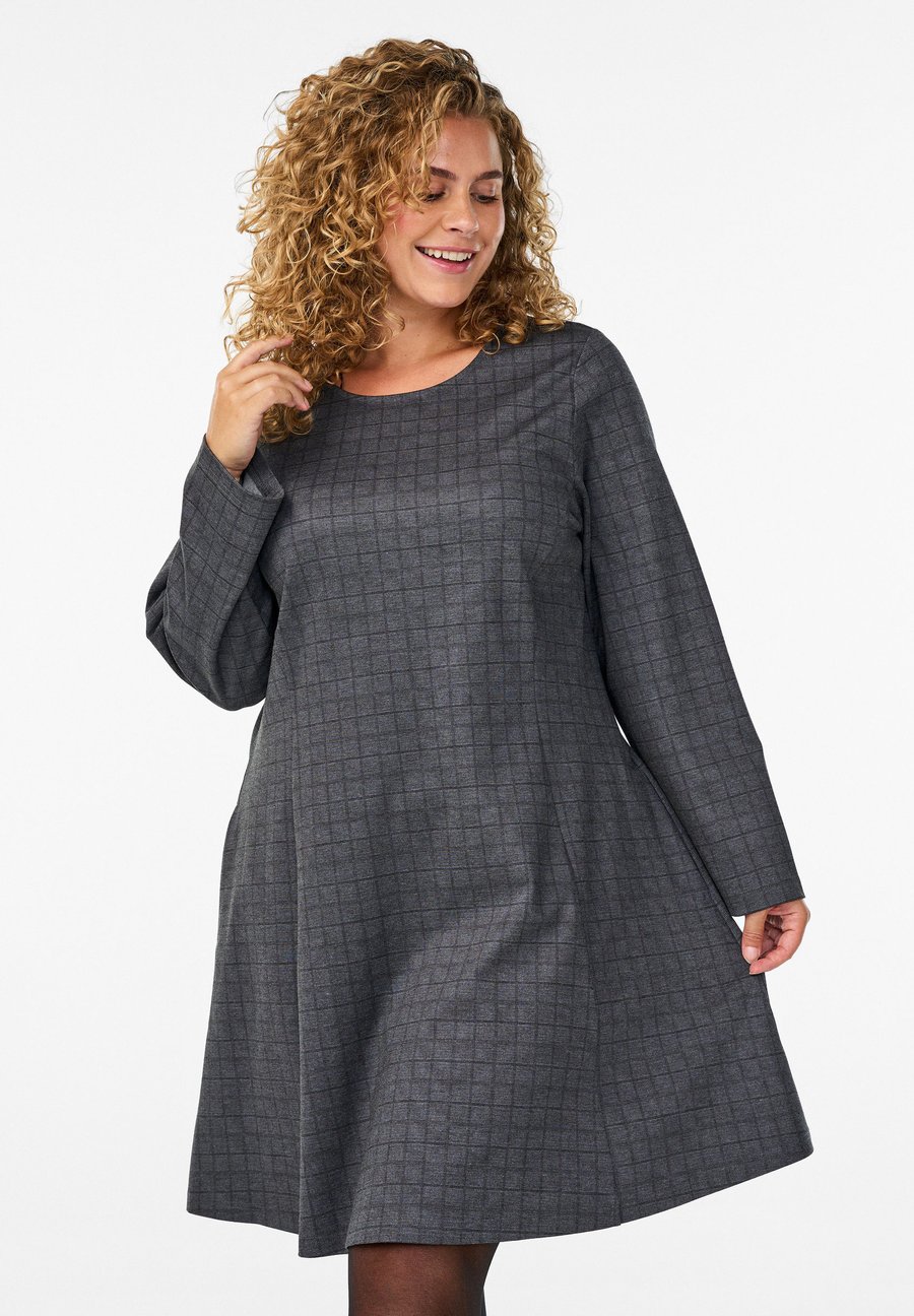 Платье Zizzi KURZES MIT KAROMUSTER UND A-LINIEN-FORM, Grey Check/Grey
Платье Zizzi KURZES MIT KAROMUSTER UND A-LINIEN-FORM, Grey Check/Grey