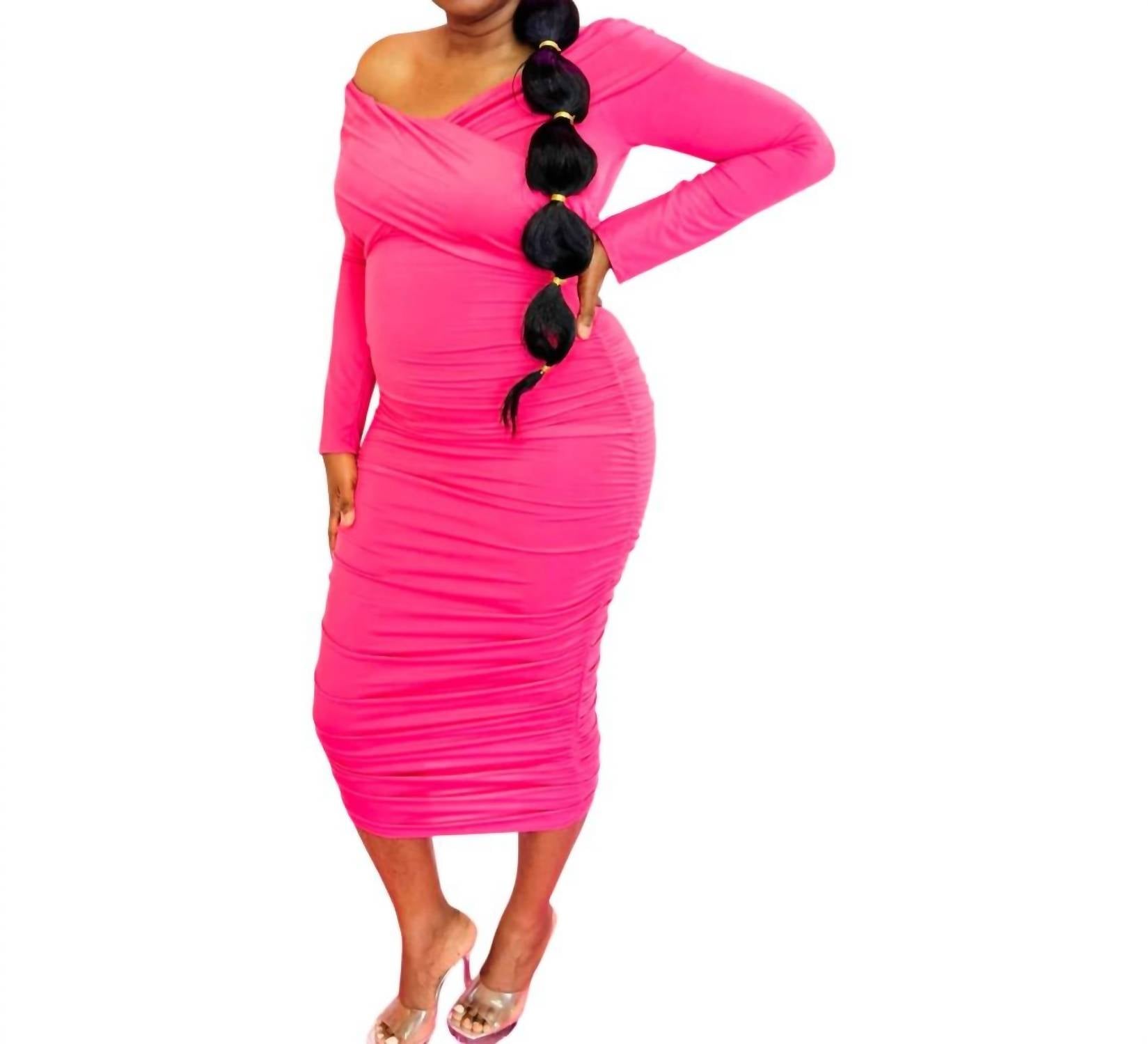 Платье с открытыми плечами - Plus, розовый цвет Gibiu, розовый
Платье с открытыми плечами - Plus, розовый цвет Gibiu, розовый