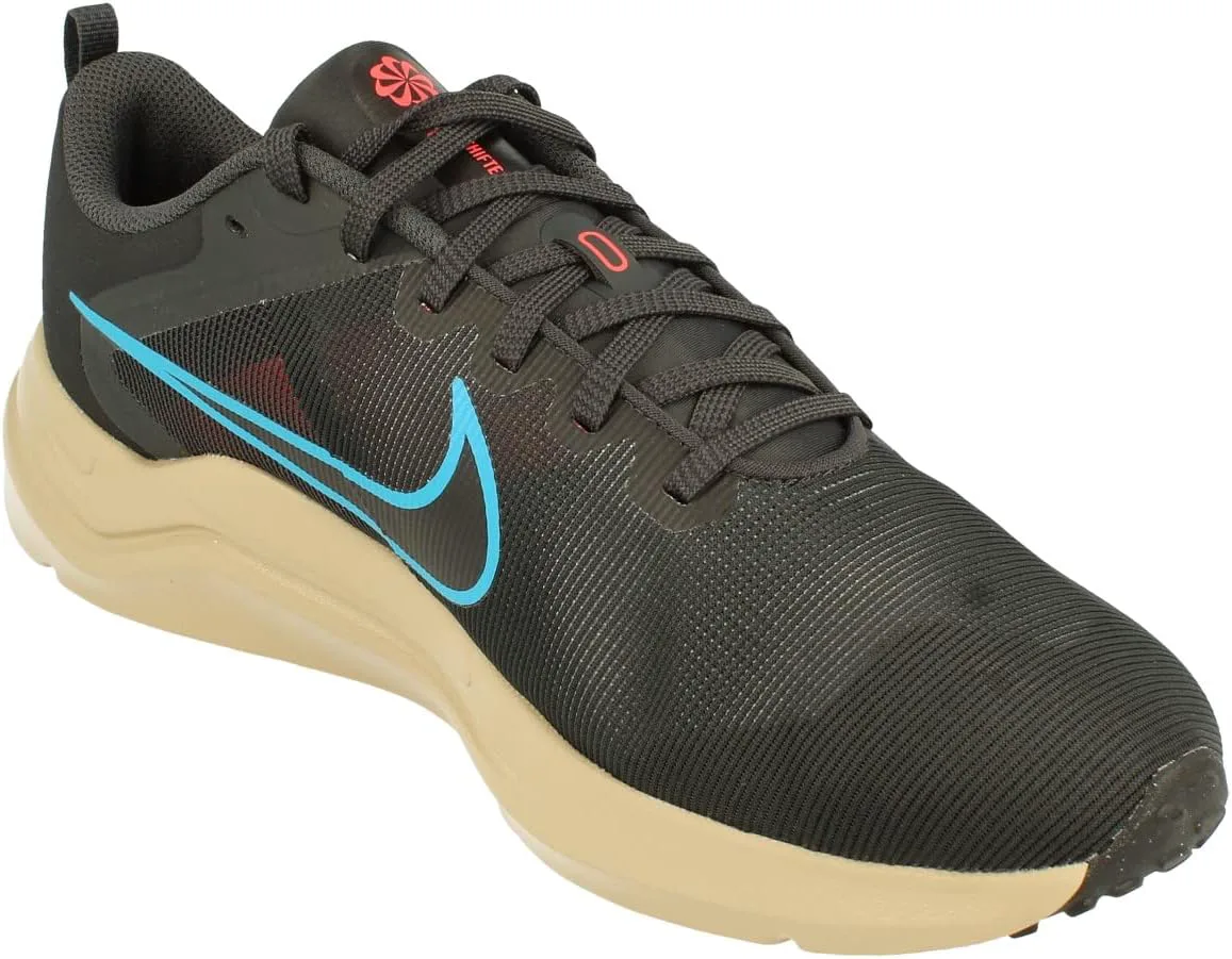 Кроссовки для мужчин Nike Downshifter, хаки
Кроссовки для мужчин Nike Downshifter, хаки