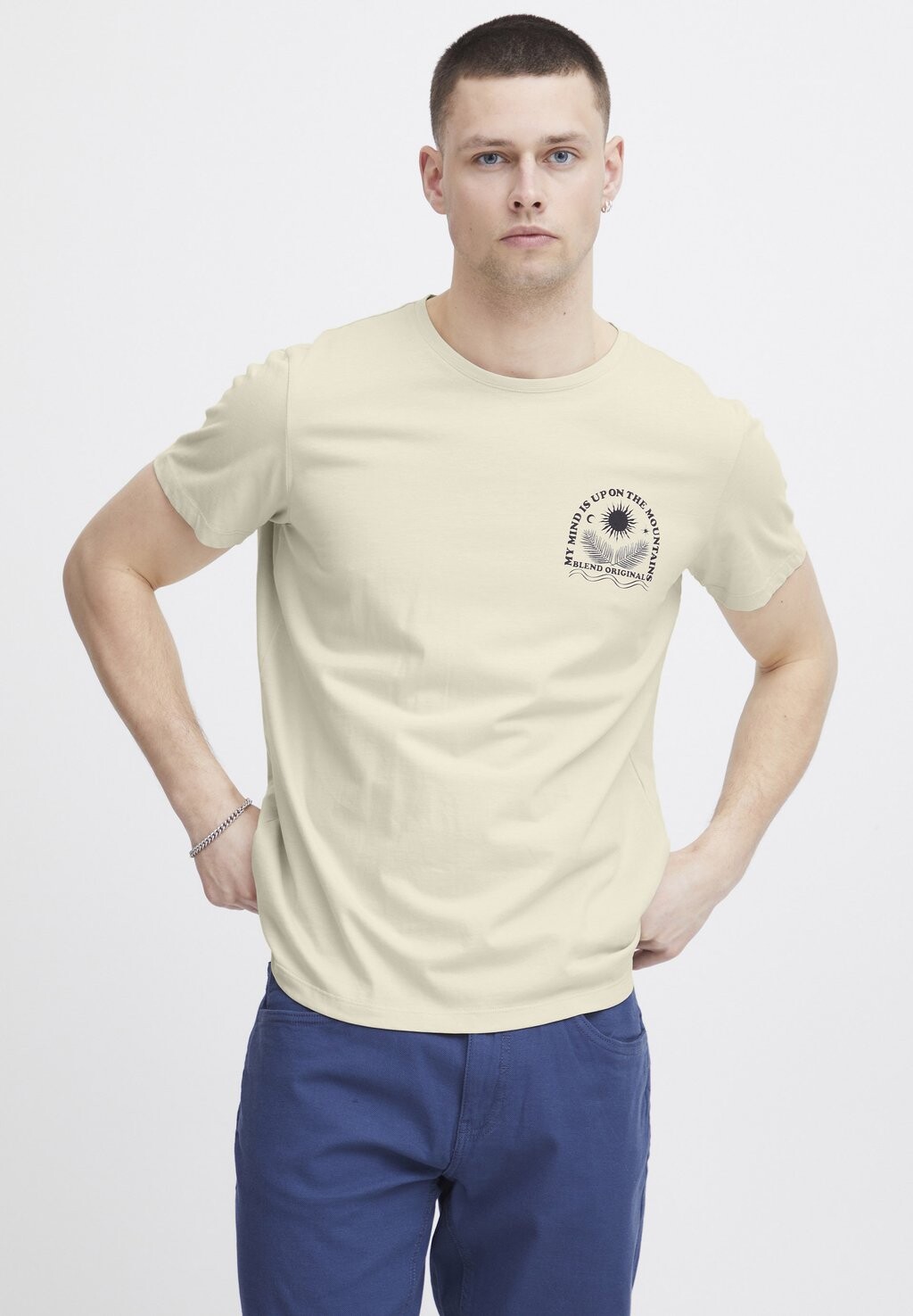 Футболка с принтом Blend, бежевый
Футболка с принтом Blend, бежевый