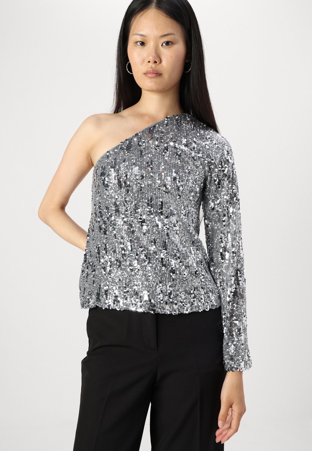 Топ JXTARA SEQUIN ONE SHOULDER JJXX, серебристый 
Топ JXTARA SEQUIN ONE SHOULDER JJXX, серебристый