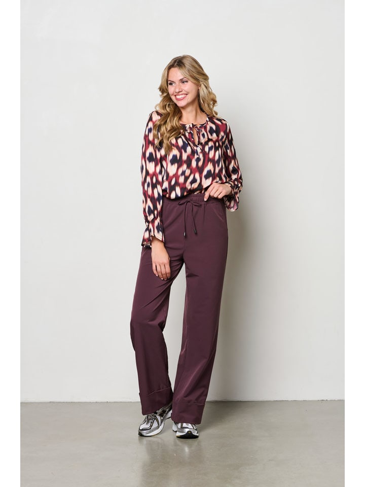 &Co Woman Брюки «Perfaite» коричневого цвета
&Co Woman Брюки «Perfaite» коричневого цвета