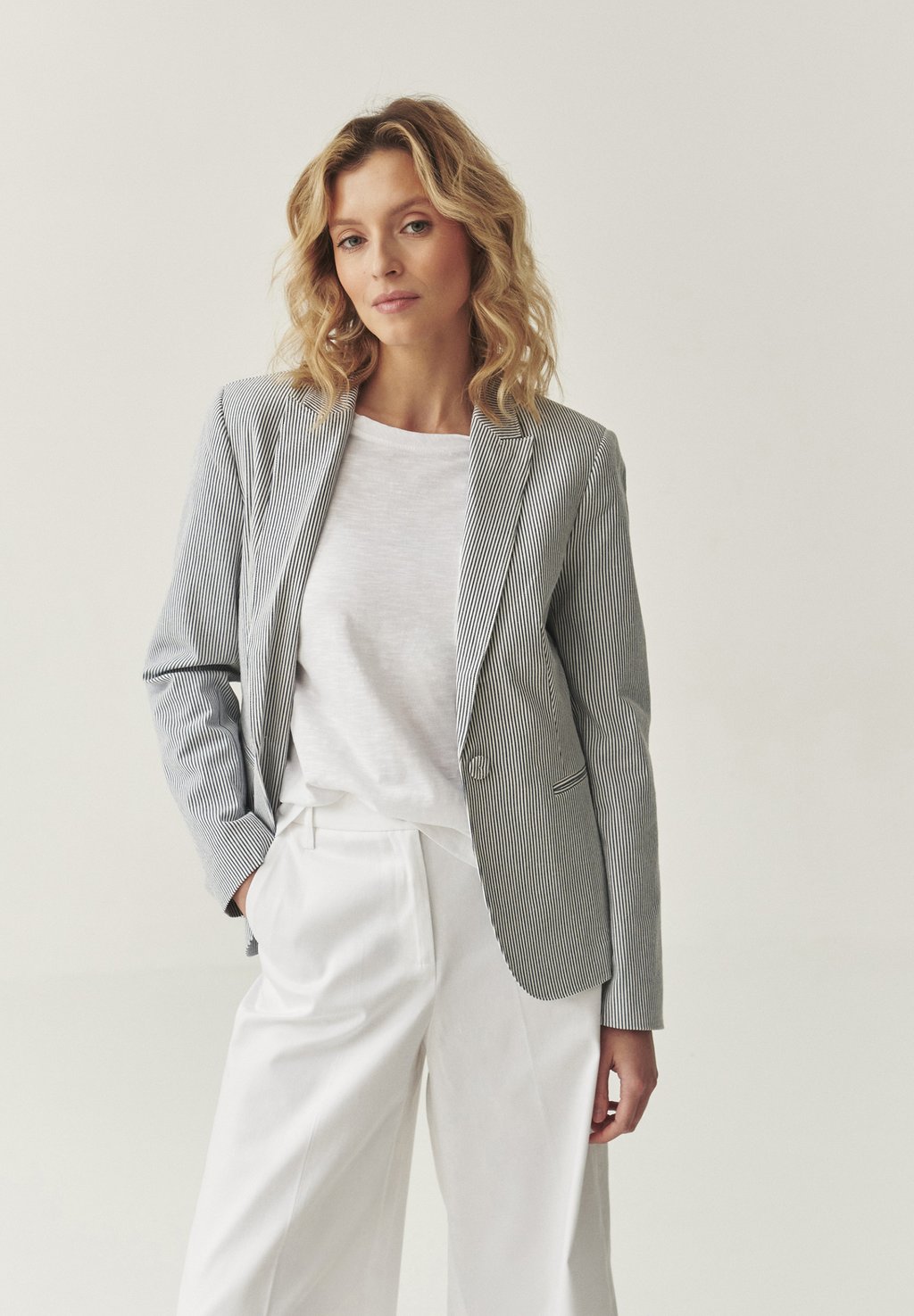 Блейзер KAREMA TATUUM, белый
Блейзер KAREMA TATUUM, белый