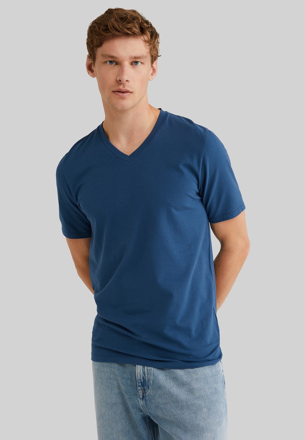 Базовая футболка WE Fashion, индиго 
Базовая футболка WE Fashion, индиго