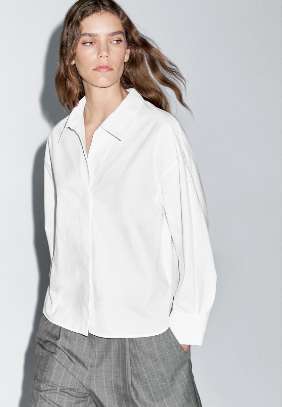 Блуза Massimo Dutti LOOSE FIT LONG SLEEVE, White
Блуза Massimo Dutti LOOSE FIT LONG SLEEVE, White
