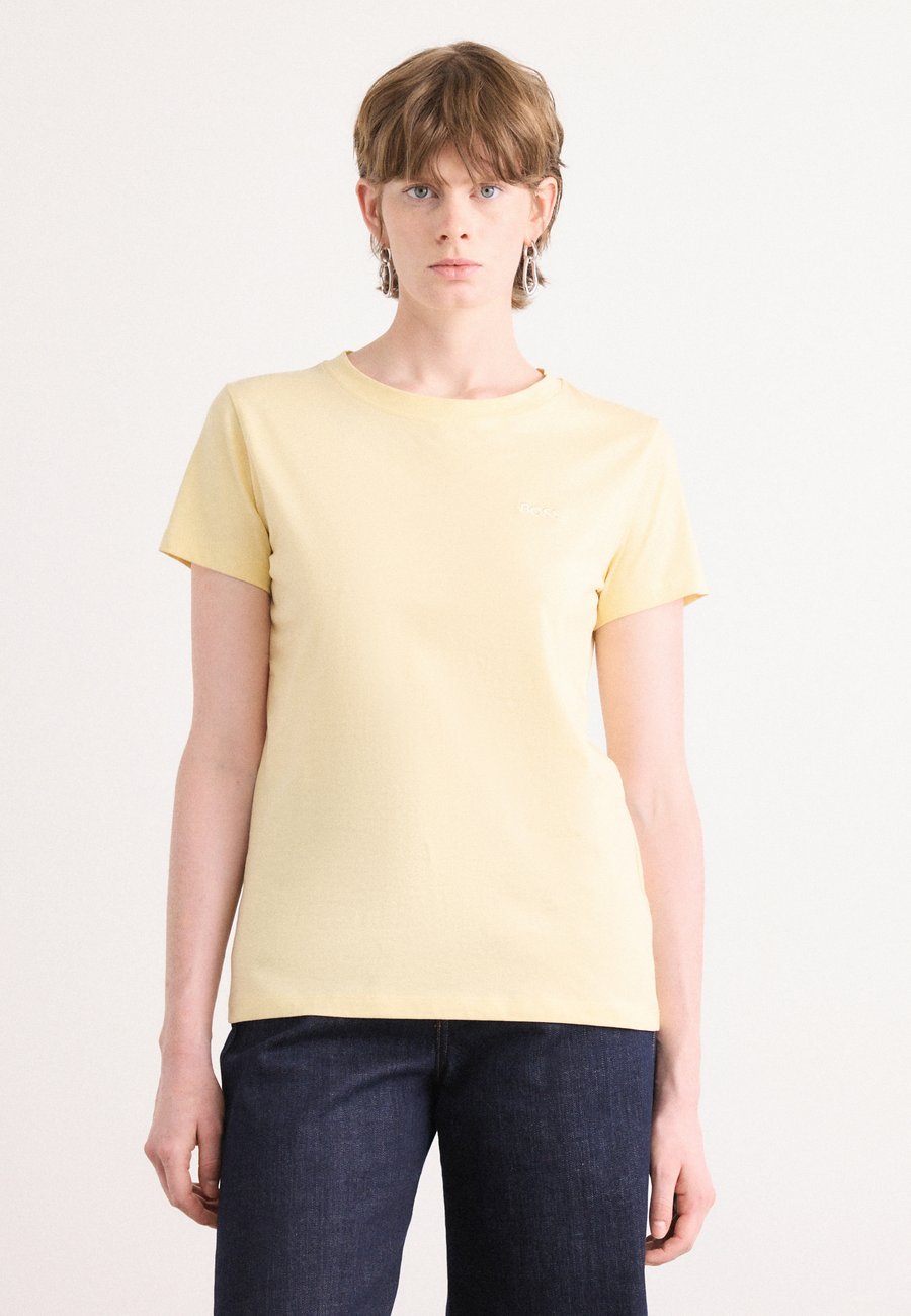 Футболка BOSS C ESOGO, Light Pastel Yellow/Yellow
Футболка BOSS C ESOGO, Light Pastel Yellow/Yellow
