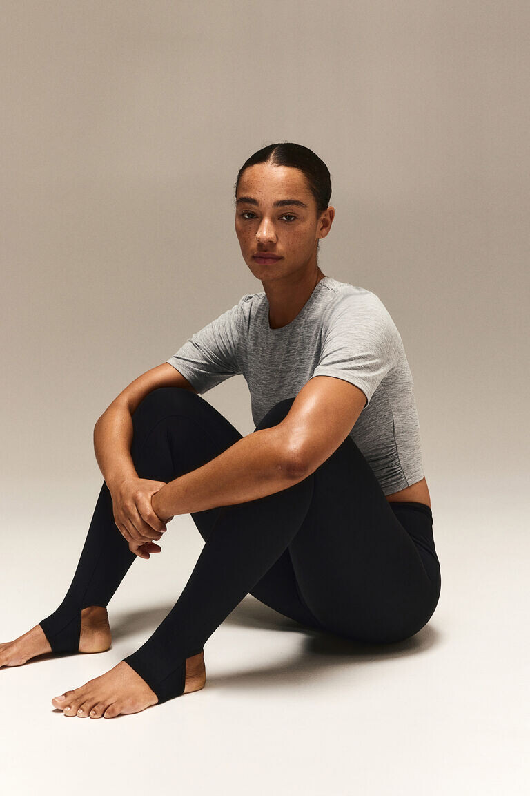 Спортивная футболка drymove supersoft H&M, серый 
Спортивная футболка drymove supersoft H&M, серый