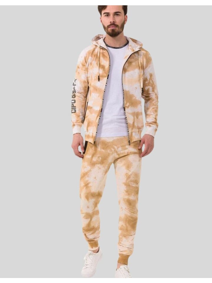 Cipo & Baxx Домашняя одежда коричневого цвета
Cipo & Baxx Домашняя одежда коричневого цвета