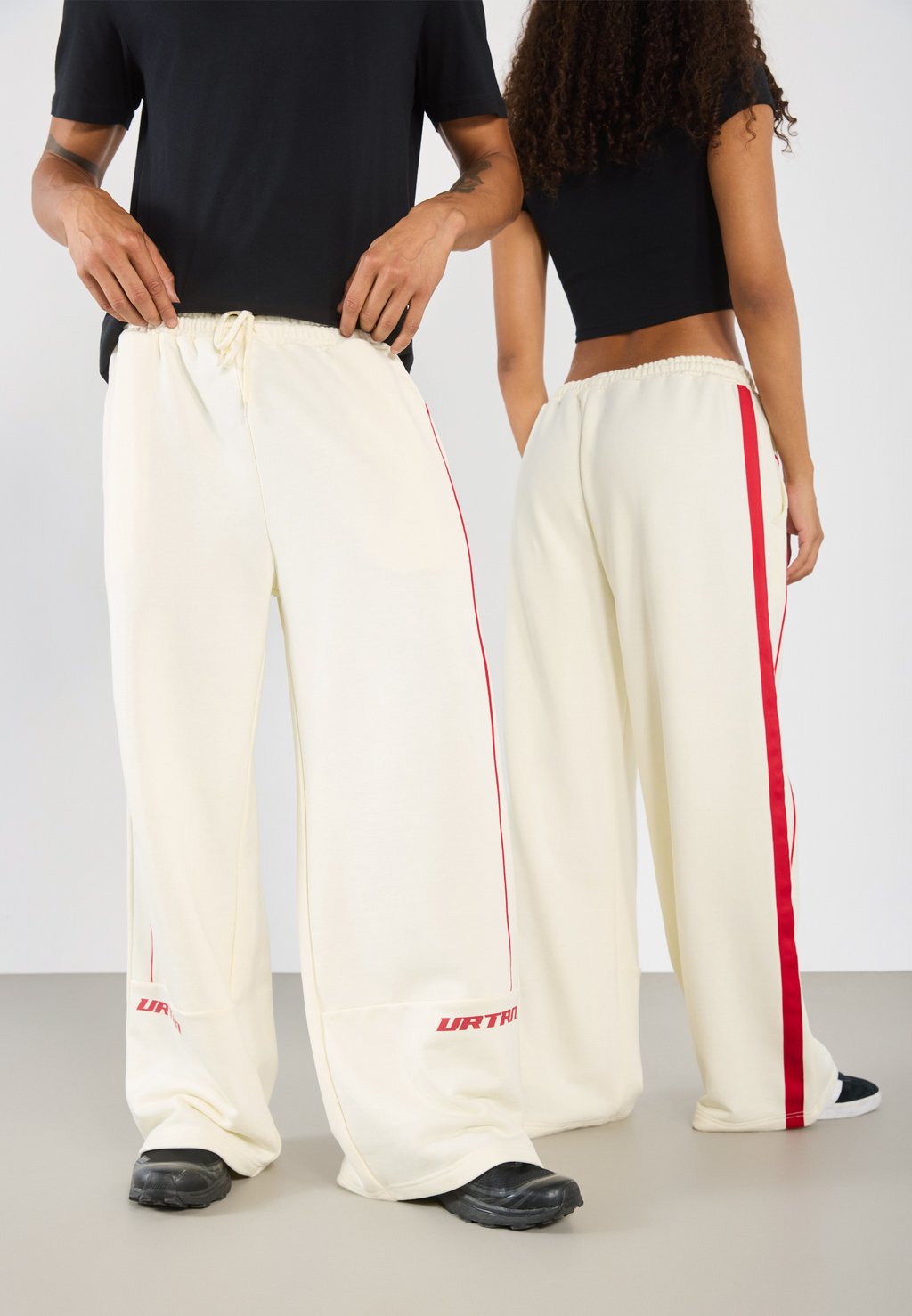 Спортивные штаны UNISEX YOURTURN, кремовый 
Спортивные штаны UNISEX YOURTURN, кремовый